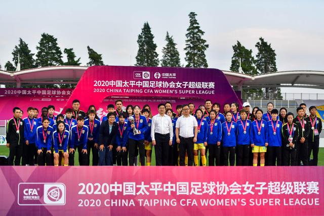沪媒：大换血的中国女足整体实力严重下滑，交学费才刚开始